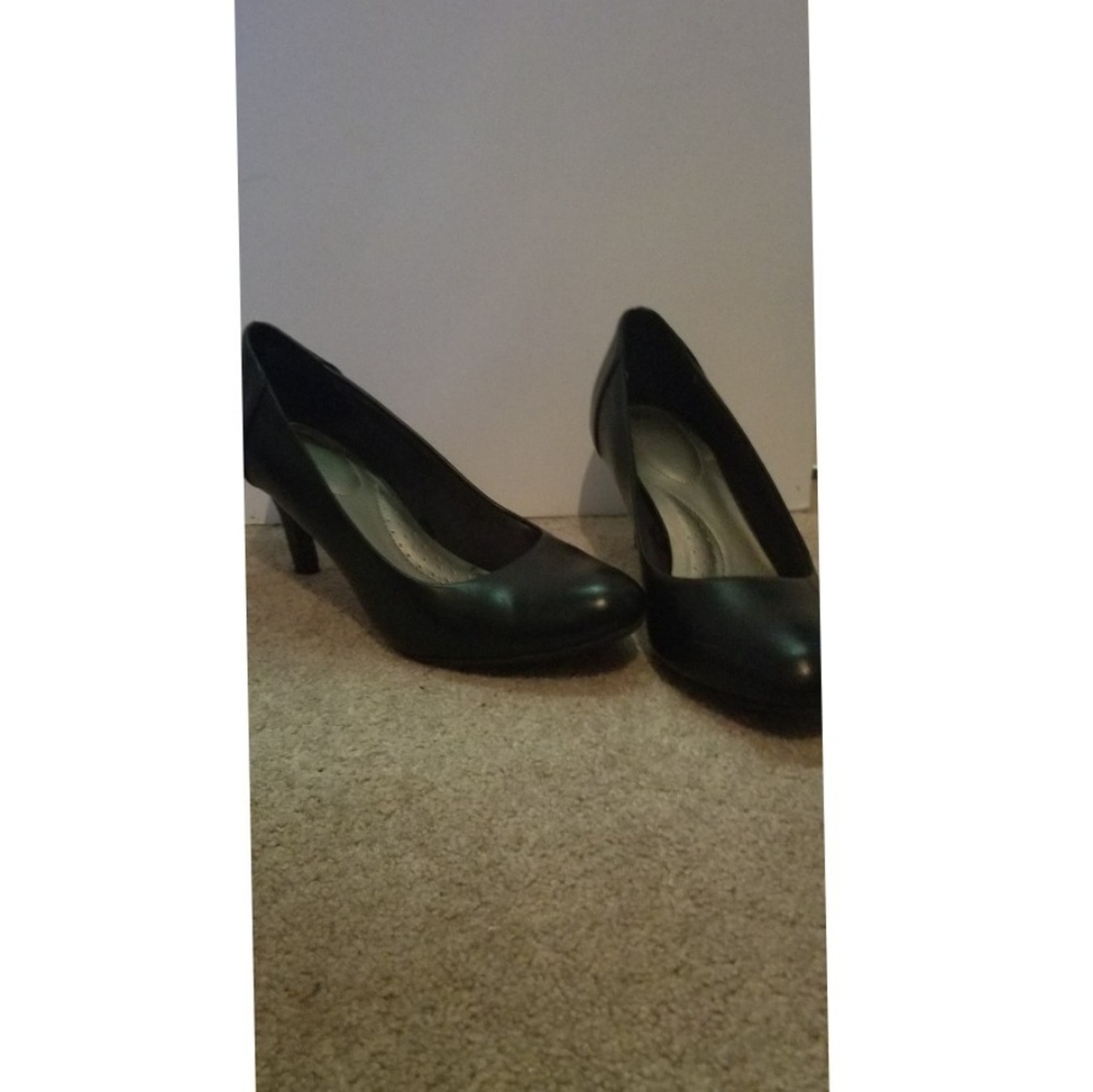 Black heels